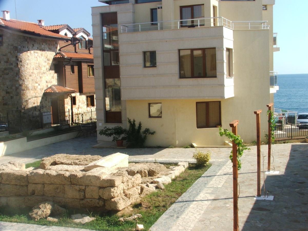 Akshaena Aparthotel Sozopol Bagian luar foto