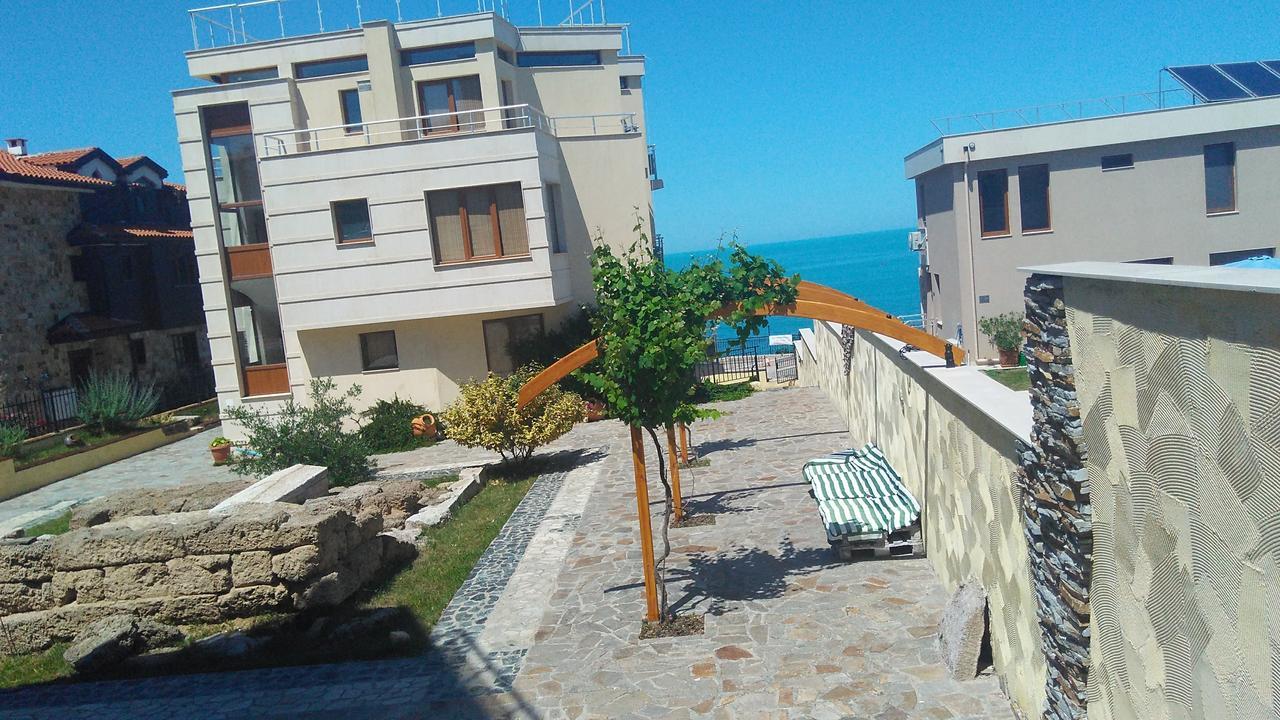 Akshaena Aparthotel Sozopol Bagian luar foto